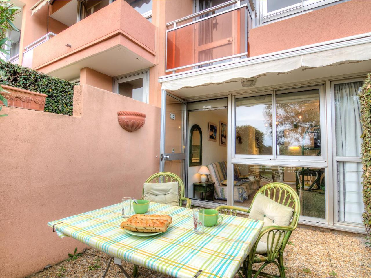 Apartment Les Jardins De La Mer-2 By Interhome Cavalaire-sur-Mer Exterior photo